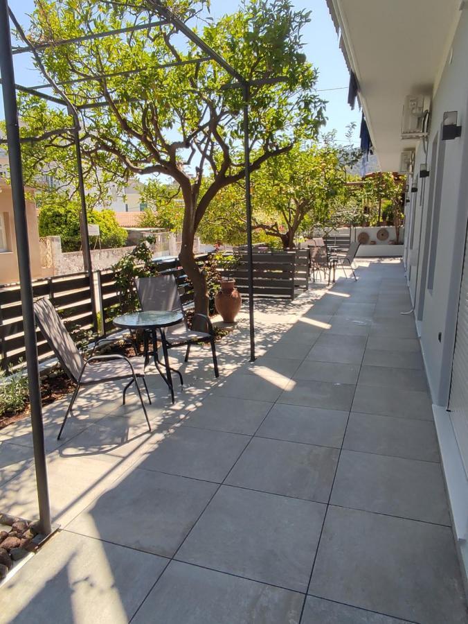 Stefani Apartments Méthana Exterior foto